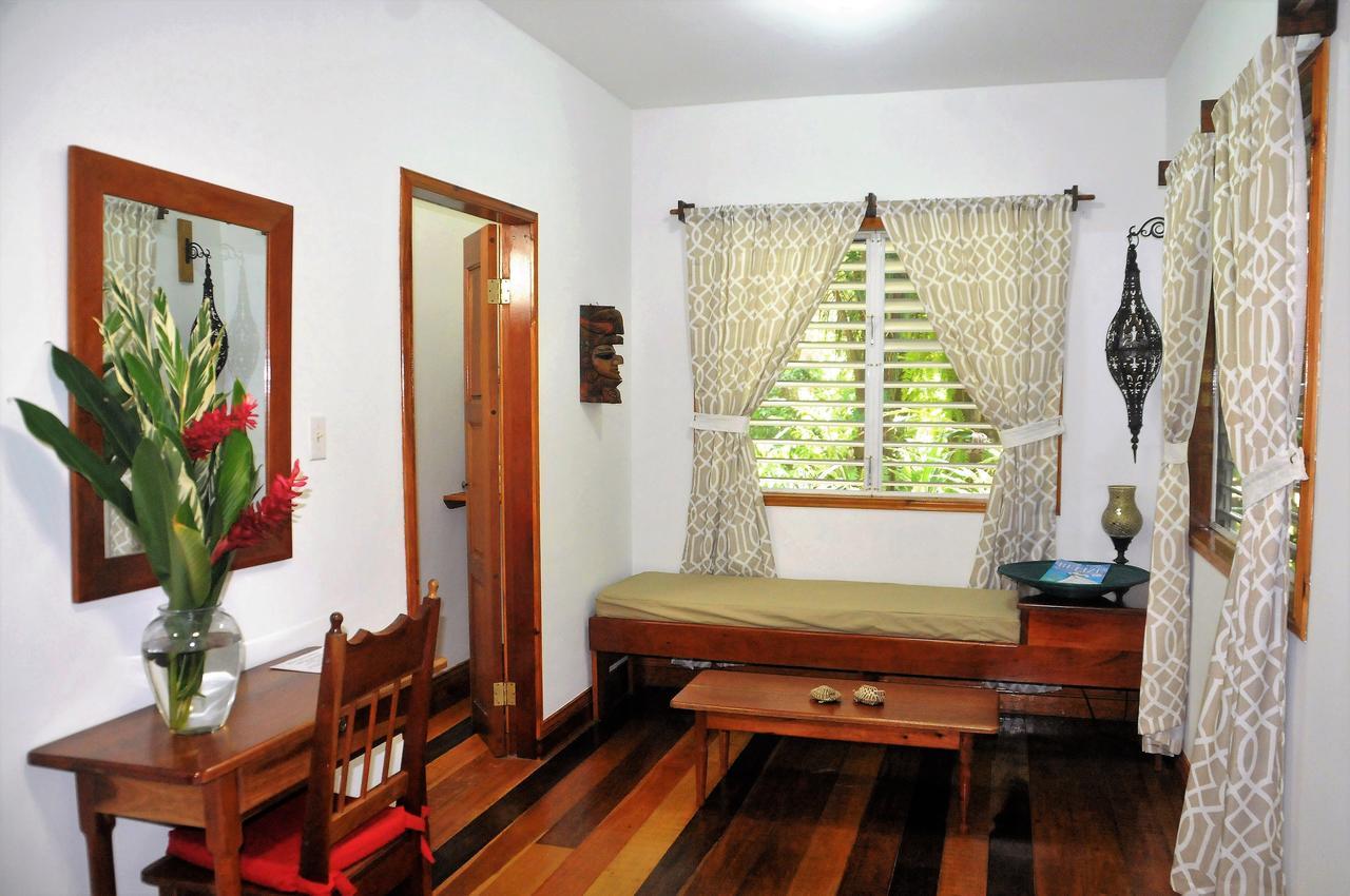 Hickatee Cottages, Belize, Central America Punta Gorda Bagian luar foto