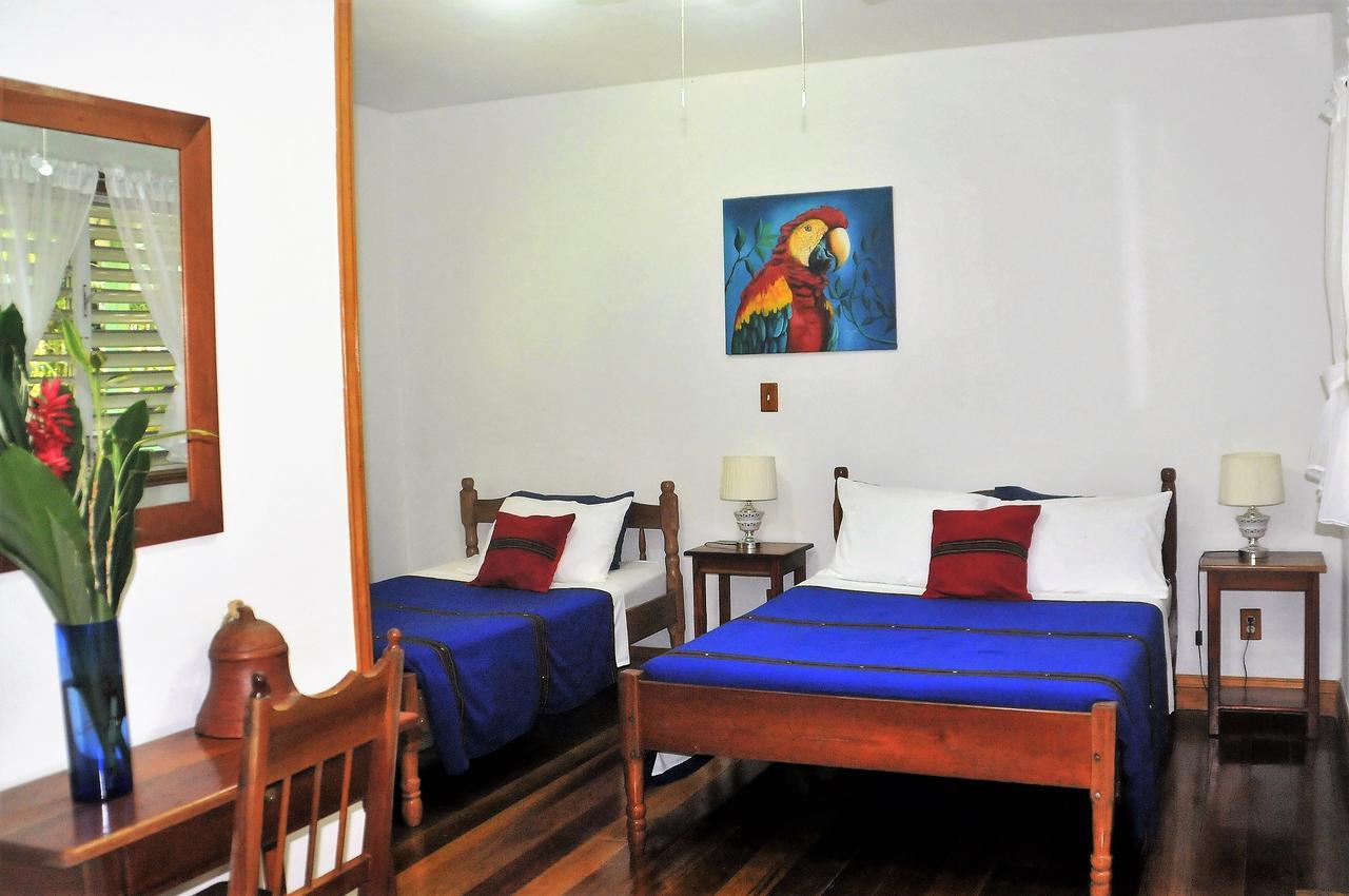 Hickatee Cottages, Belize, Central America Punta Gorda Bagian luar foto